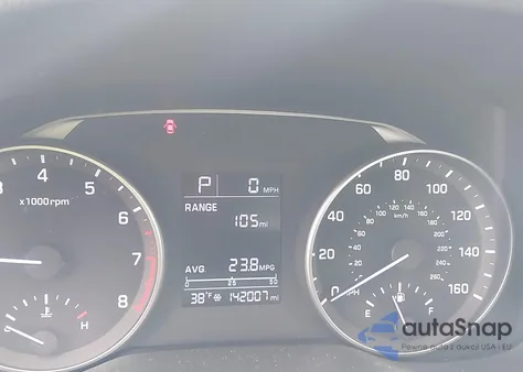 2017 Hyundai Elantra Se z USA, uszkodzony, nr VIN 5NPD84LF9HH117821